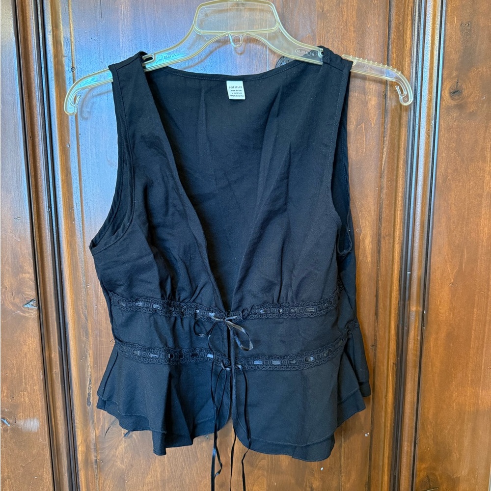 Black Sleeveless Blouse